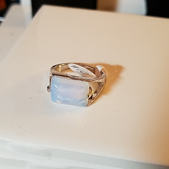 Opal Faux Silver Tone - Picture 1 of 1